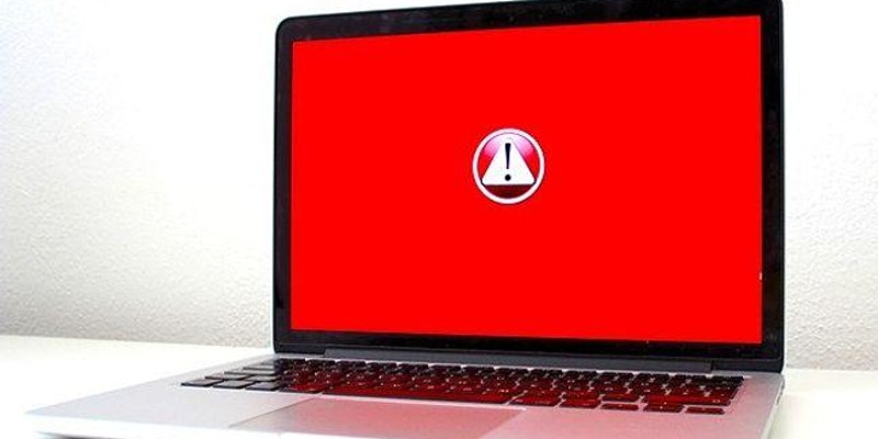 red-pc-screen