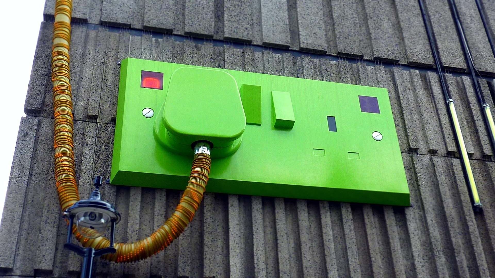 giant-plug-socket-green 